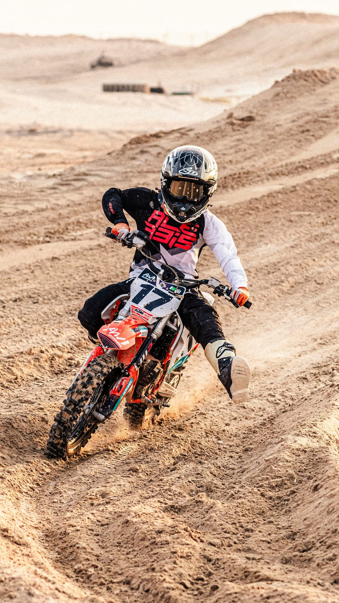 Controlled Chaos: Pruett Dominates Castillo National as Hollow Fights Back in Moto Two